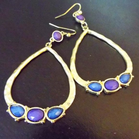 HUGE TEARDROP W/ SHADES OF BLUE & PURPLE FAUX GEMS PIERCED GOLDEN EARRINGS 64 - Picture 1 of 2